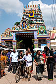 The great Chola temples of Tamil Nadu - The Swaminathan Temple of Swamimalai. The entrance gopura. 